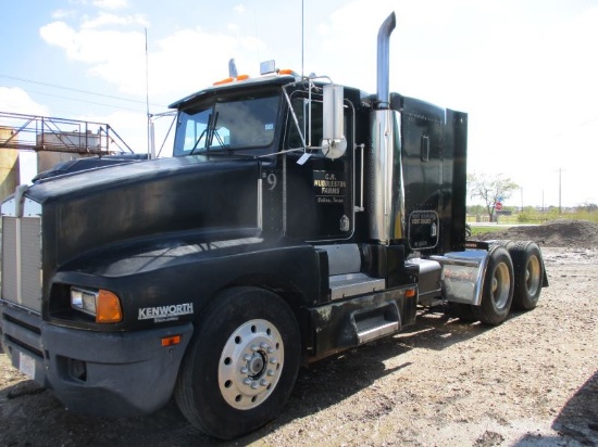 Kenworth T600 SN 1XKAD29X6JS503739