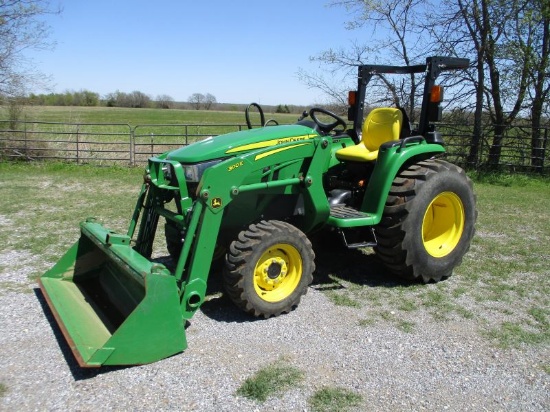 John Deere 3038E with Loader SN 1LV3038ECKK129129