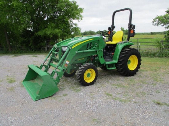 John Deere 3046R with Loader SN 1LV3046RKFH210501