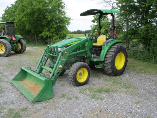 John Deere 4052M with Loader SN 1LV4052MCHH101000