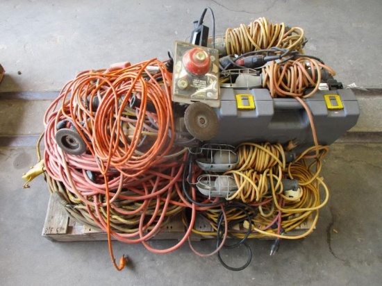 Pallet of Extension Cords, Drop Lights, Power Tool