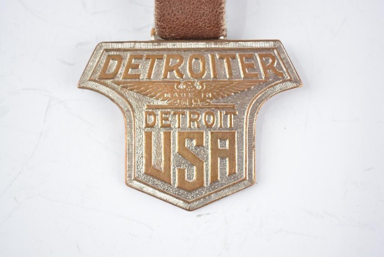 Detroiter Motor Car Company Metal Watch Fob