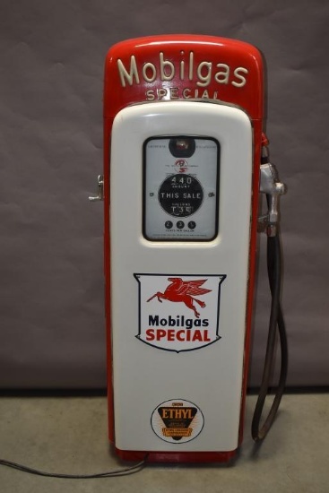 Wayne #80 Mobilgas Special Script-Top Gas Pump