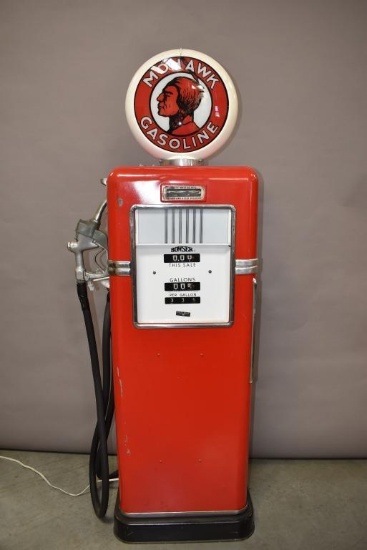 Bowser #595 Computing Gas Pump