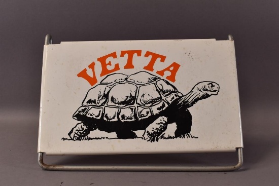 Vetta w/ Turtle Metal Tire Display