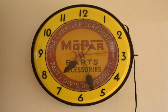 Use Chrysler Corp Mopar Parts Accessories Clock