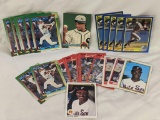 Lot of 25 Sammy Sosa MLB Baseball Rookie Cards