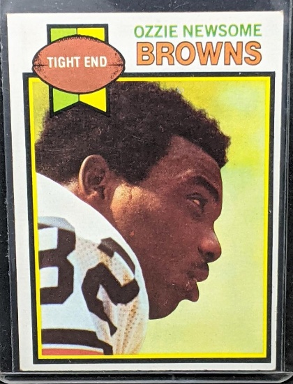 1979 Topps Ozzie Newsome NFL Football Rookie Card Very Good +