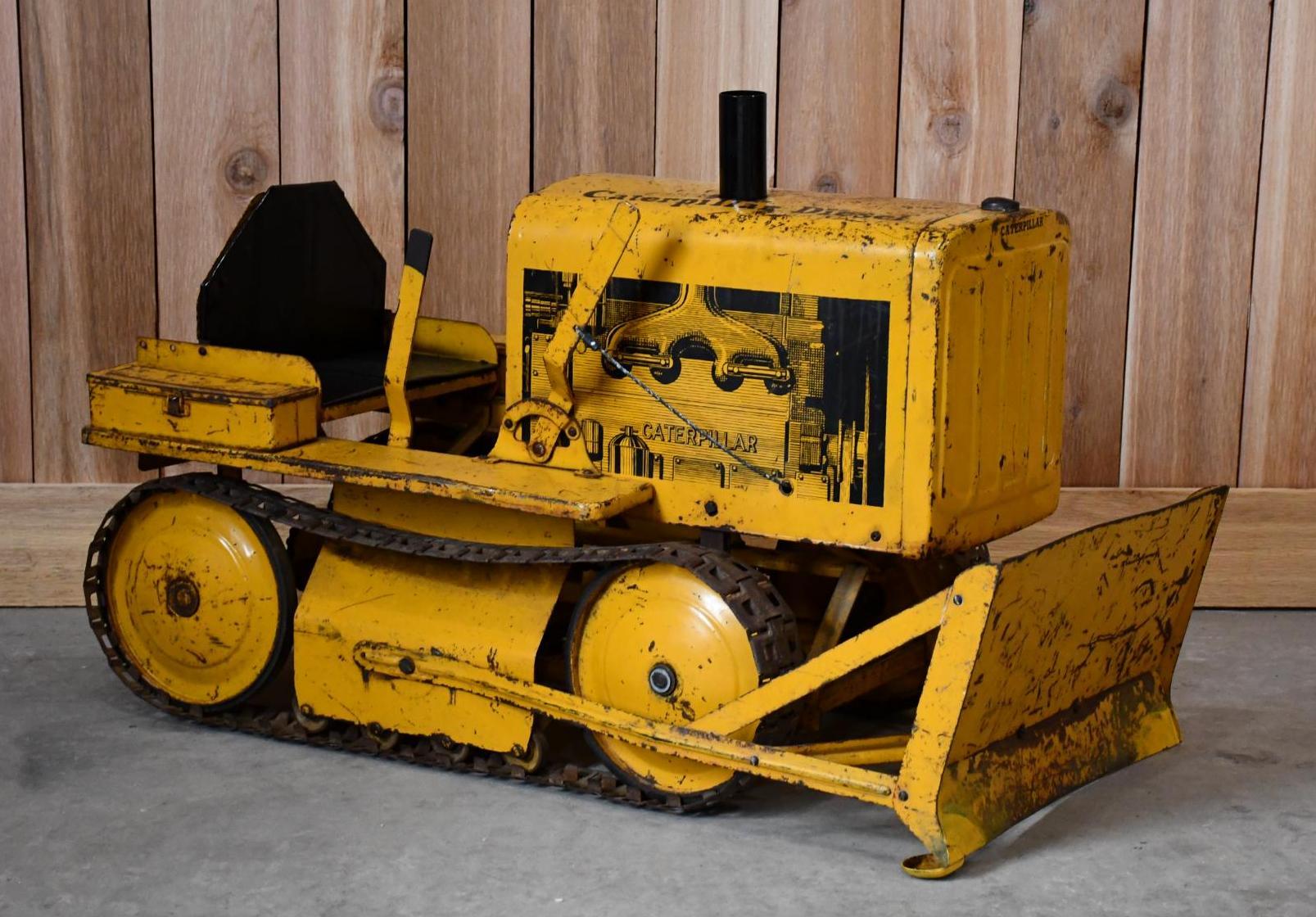 Caterpillar pedal tractor online