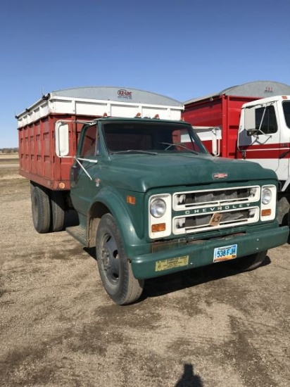 1968 Chevy single axle grain truck