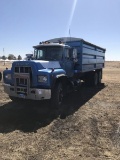 1984 Mack tandem twin screw truck