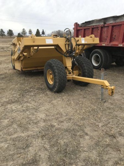 2013 Toreq 9 yd. hyd. push off scraper Seller: 84. David Ambers ? Minnewaukan ND ? 701-740-7461~