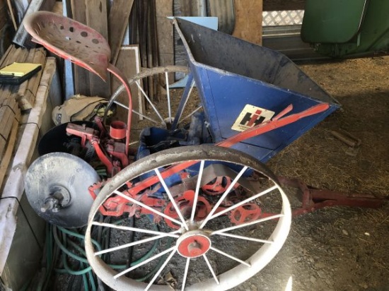 Antique IH potato planter