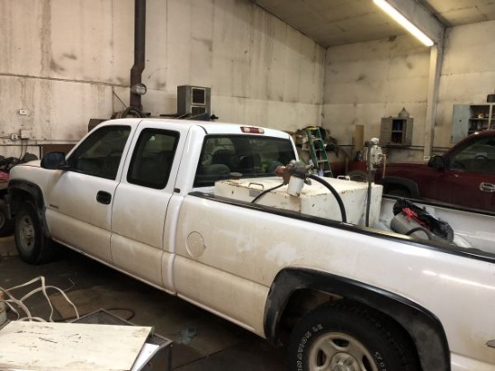 2002 Chevy extended cab 4WD pickup