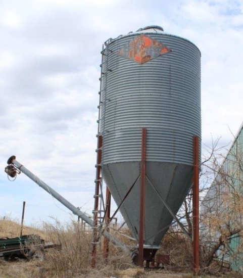 750 bu. hopper bin