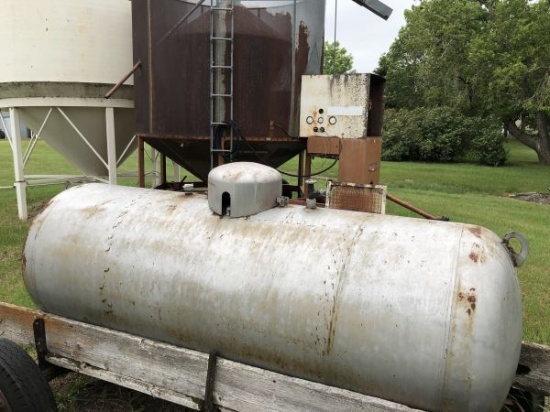 500 gal. propane tank