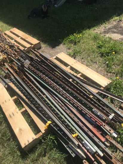 Pallet of T posts, approx 22-24