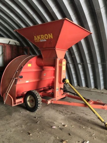 Akron Model E9250 grain bagger