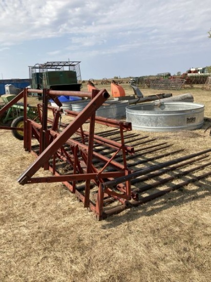 Loose hay stacker