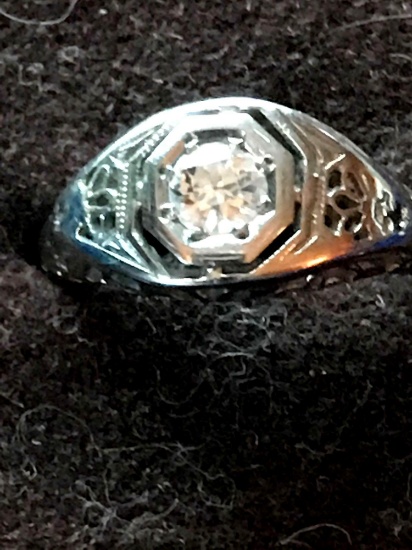 18 karat gold vintage diamond ring