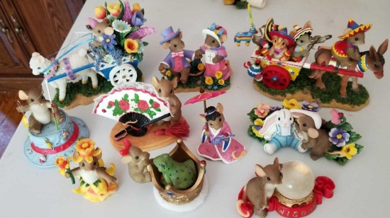Lot of Ten Charming Tails Figurines