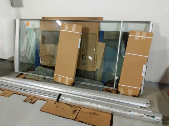 3 sections glass mud wall