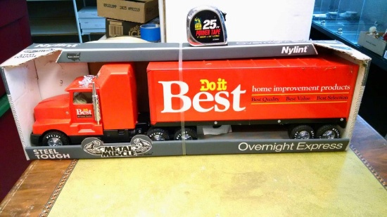 Nylons metal muscle overnight express tractor trailer rig