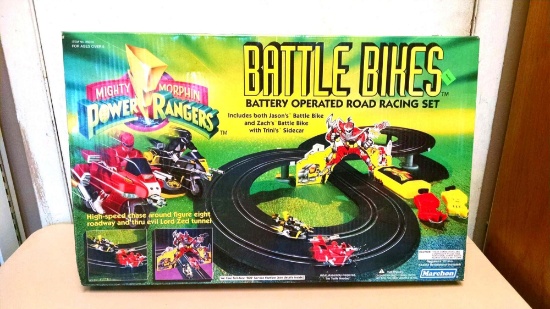 Power Rangers battle bikes road racing set