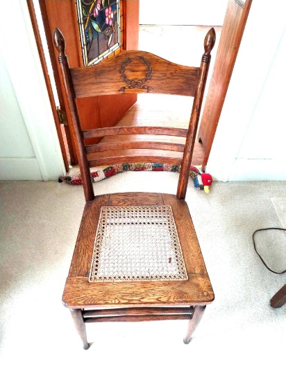 Vintage wicker bottom chair