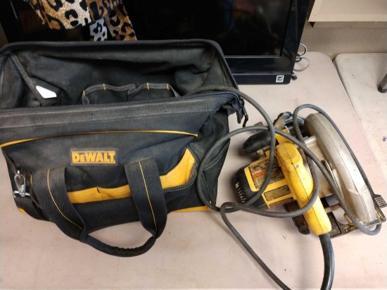 DeWalt dw369 7 and 1/4 inch circular saw