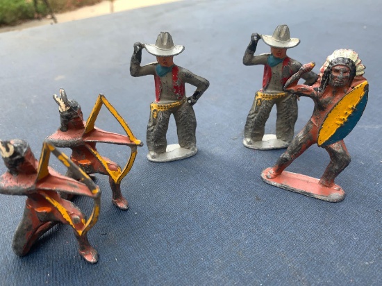 Lot of five lead cowboys and Indians