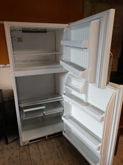 RCA refrigerator