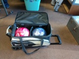 Brunswick dual ball bowling Bag with balls
