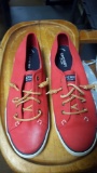 9 1/2 Sperry shoes