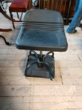 Work stool