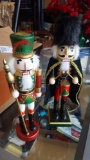 2 nutcrackers