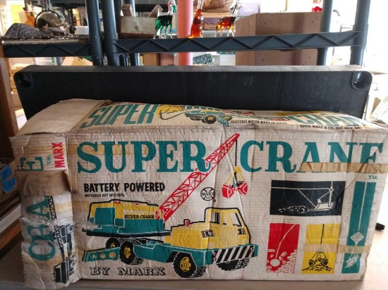 Marx super crane with box