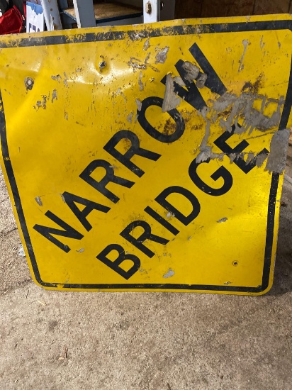 30 x 30 narrow bridge sign