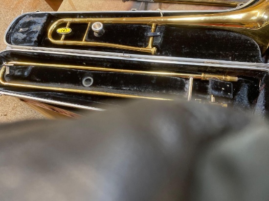Holton trombone in case nice condition