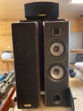 Set of five Kenwood speakers With technical pro amp