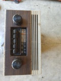 Vintage Ford radio
