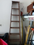 7 foot wood step ladder