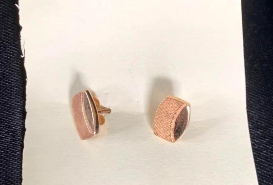 14 K pierced earrings