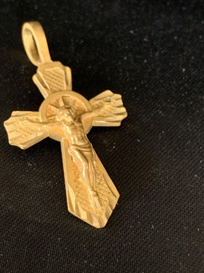 14 K Cross with Jesus