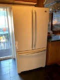 LG Double door refrigerator w/ bottom freezer
