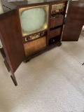 Majestic vintage TV entertainment center