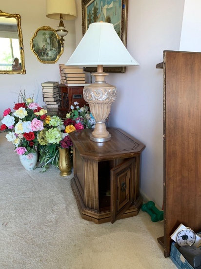 End table and lamp