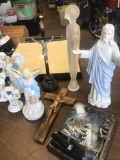 Lot of religious figurines and crosses