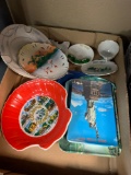 Decorative souvenir mini plates