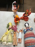 Lot of assorted dolls